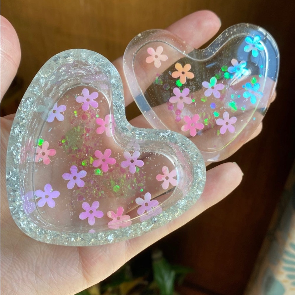 Small Pink kawaii heart resin dish/ trinket dish